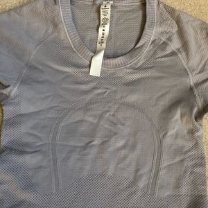 Lululemon top